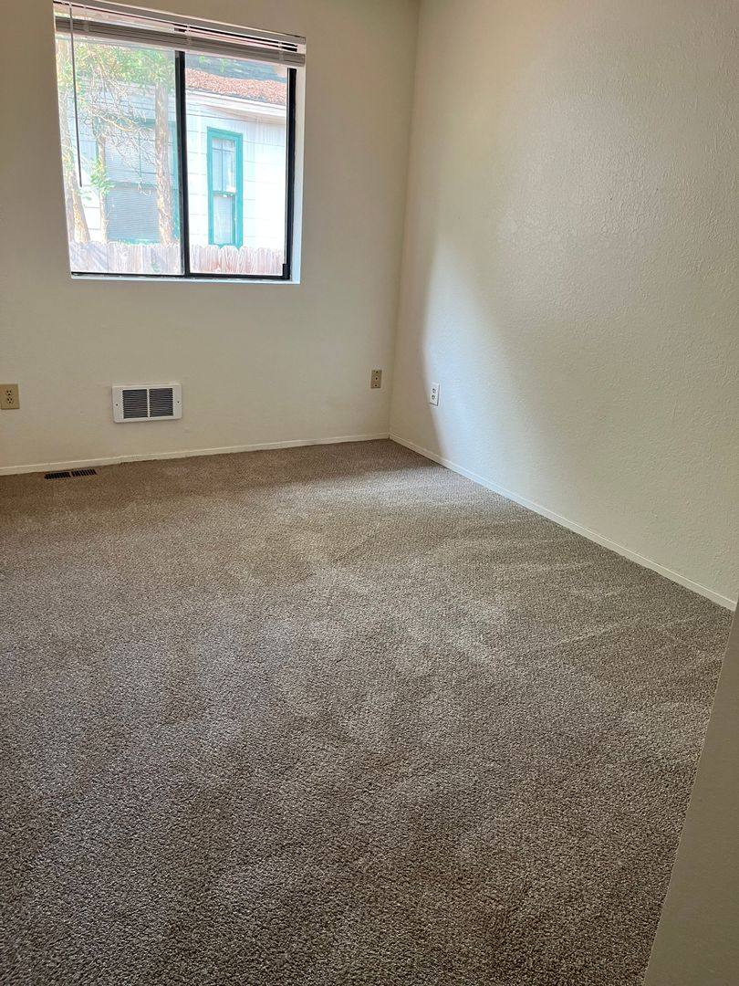 Apartment for rent at 730 E Baldwin, Spokane, WA 99207