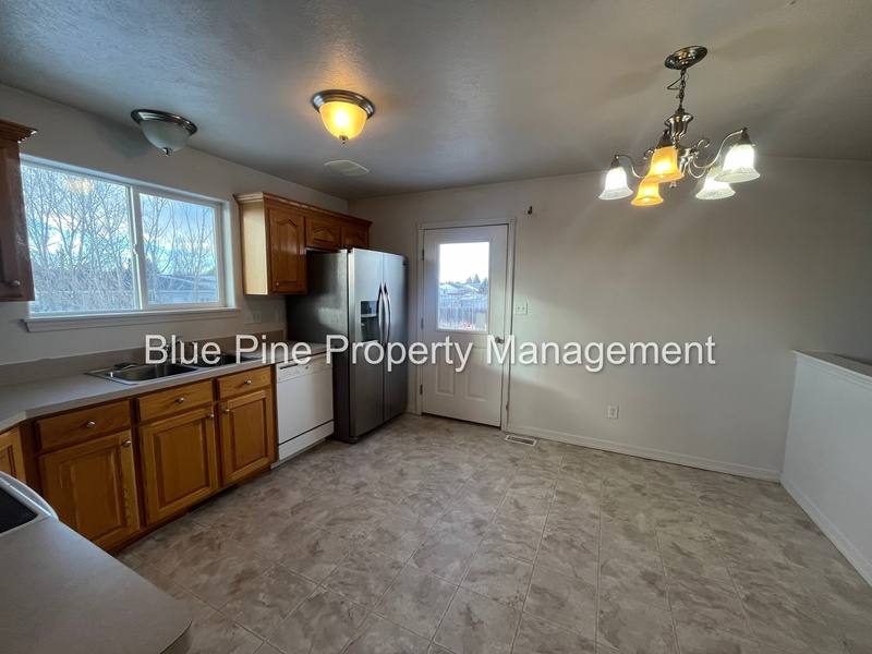 House for rent at 283 Kimberly Dr, Idaho Falls, ID 83401