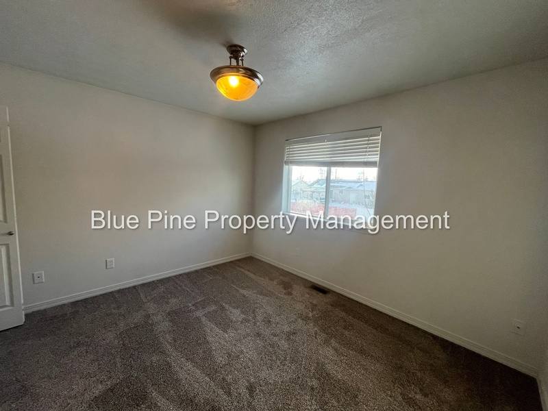 House for rent at 283 Kimberly Dr, Idaho Falls, ID 83401
