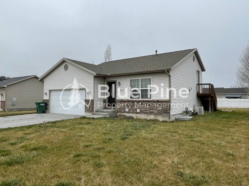 House for rent at 283 Kimberly Dr, Idaho Falls, ID 83401