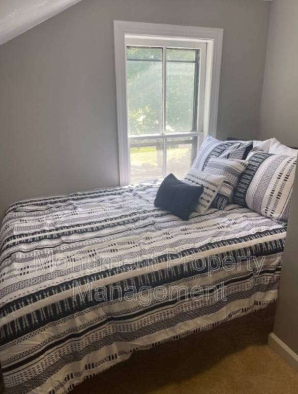 Apartment for rent at 105 E Hamilton St, Sackets Harbor, NY 13685