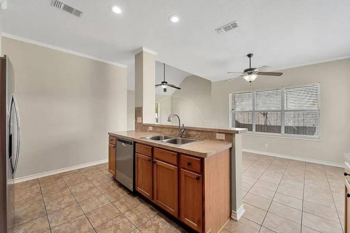 House for rent at 5305 Rimes Ranch Dr, Killeen, TX 76549