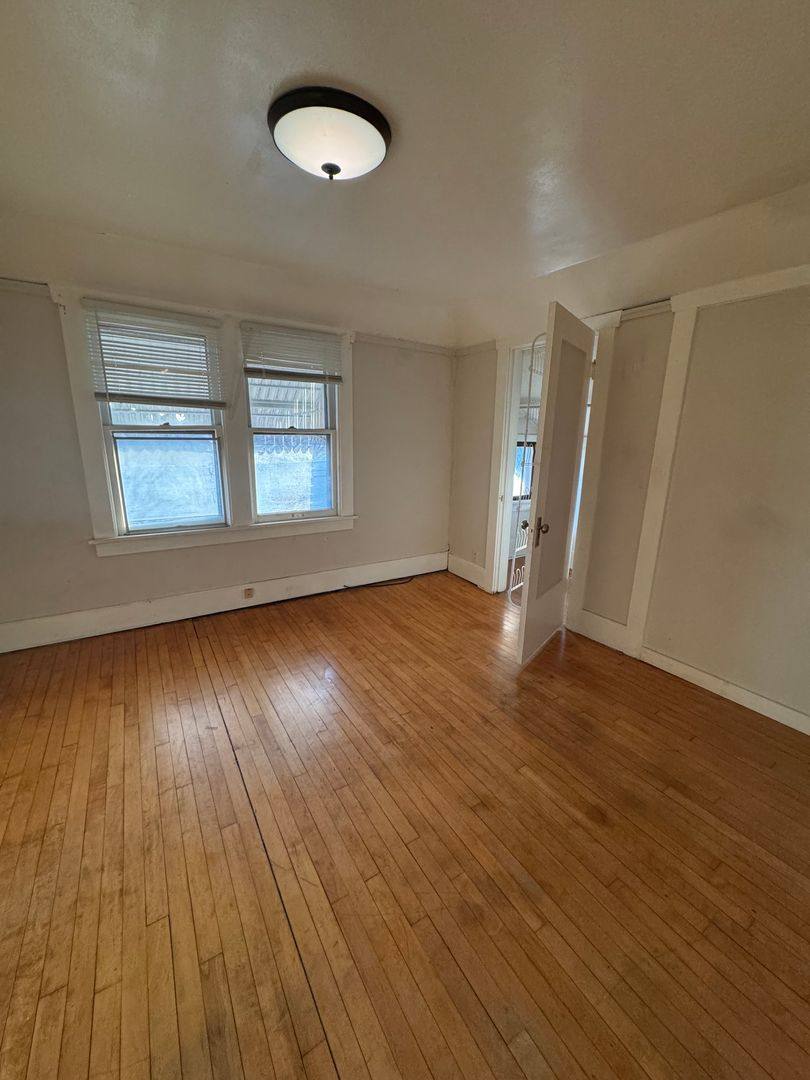 House for rent at 1531 21st Ave, Moline, IL 61265