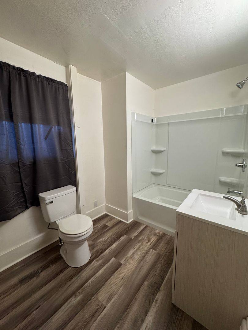 House for rent at 1531 21st Ave, Moline, IL 61265