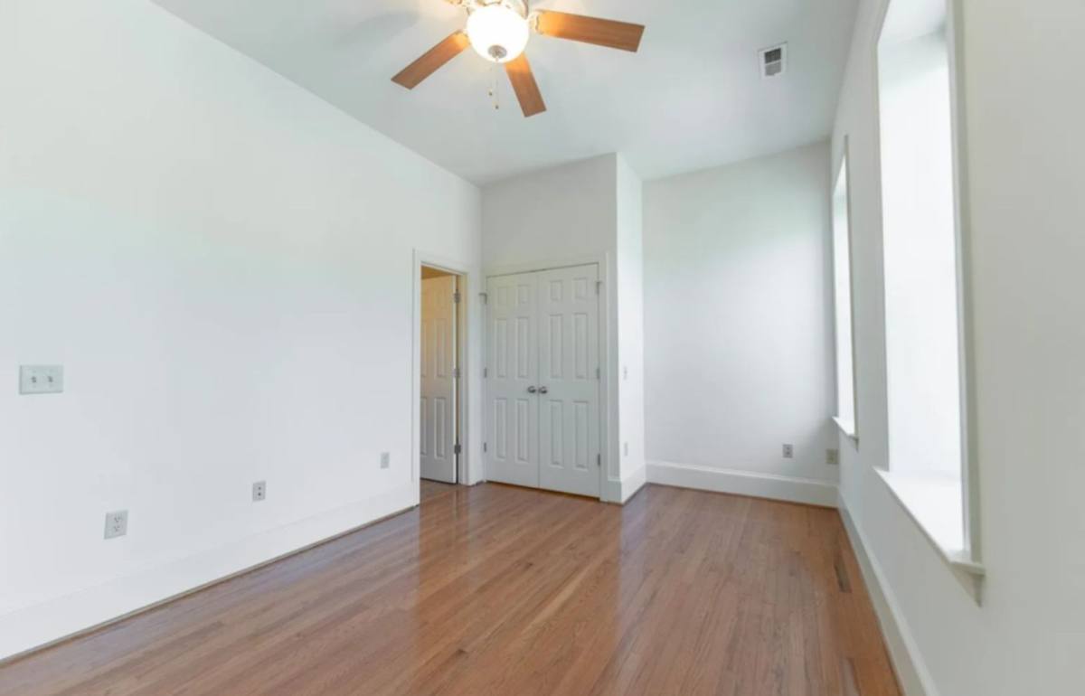 Apartment for rent at 1301 W Main St, Richmond, VA 23220