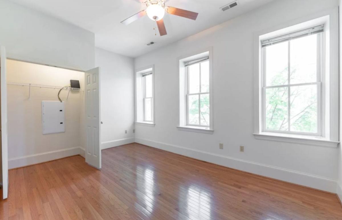Apartment for rent at 1301 W Main St, Richmond, VA 23220
