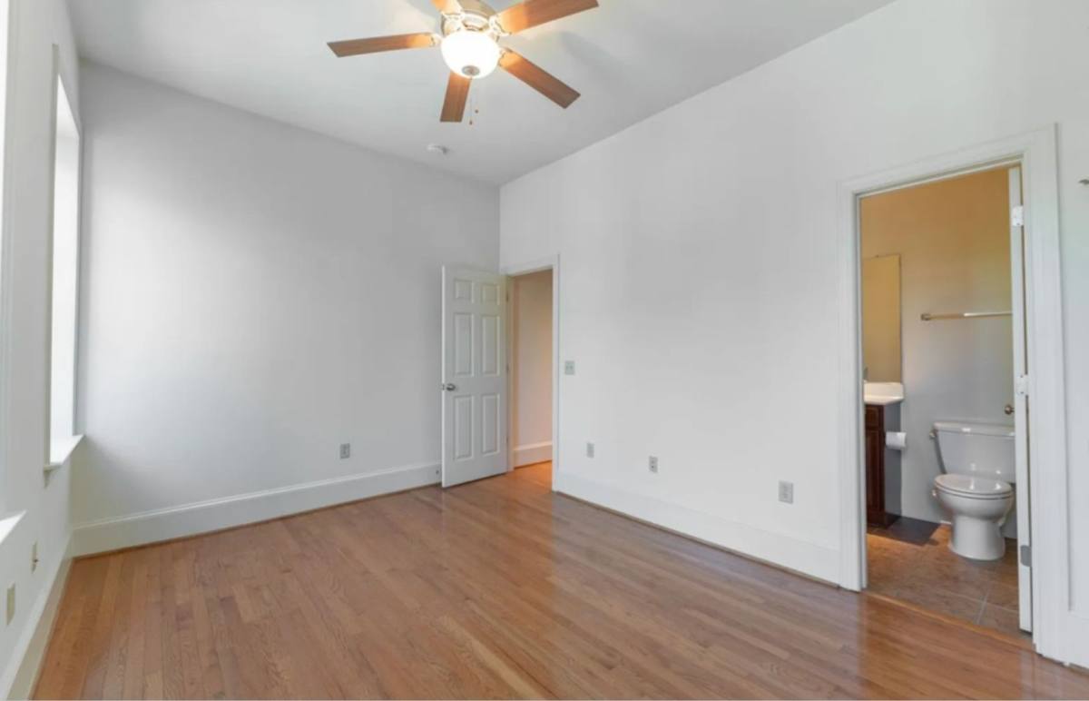 Apartment for rent at 1301 W Main St, Richmond, VA 23220