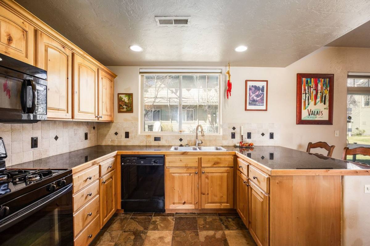Townhouse for rent at 6144 Fox Point Circle, Park City, UT 84098