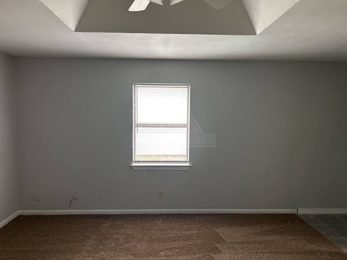 House for rent at 1704 Big Bend Dr, Killeen, TX 76549