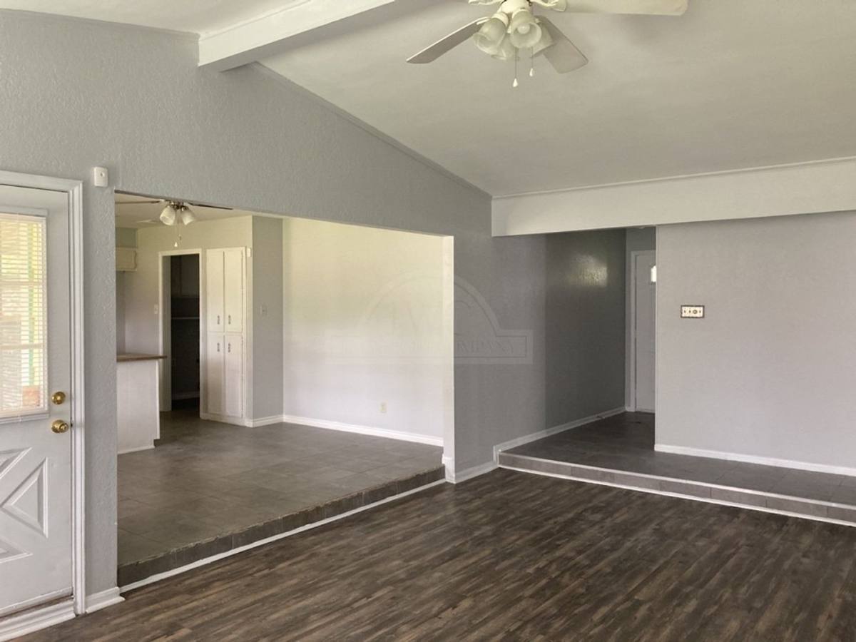 House for rent at 1704 Big Bend Dr, Killeen, TX 76549