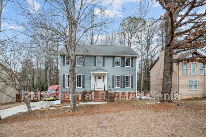House for rent at 320 Saint Simons Cove, Lawrenceville, GA 30044