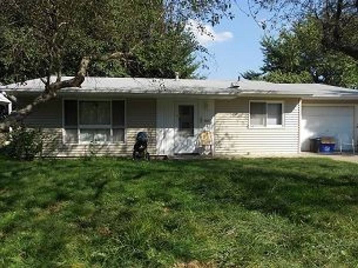 House for rent at 1602 Spruce St, Iowa City, IA 52240
