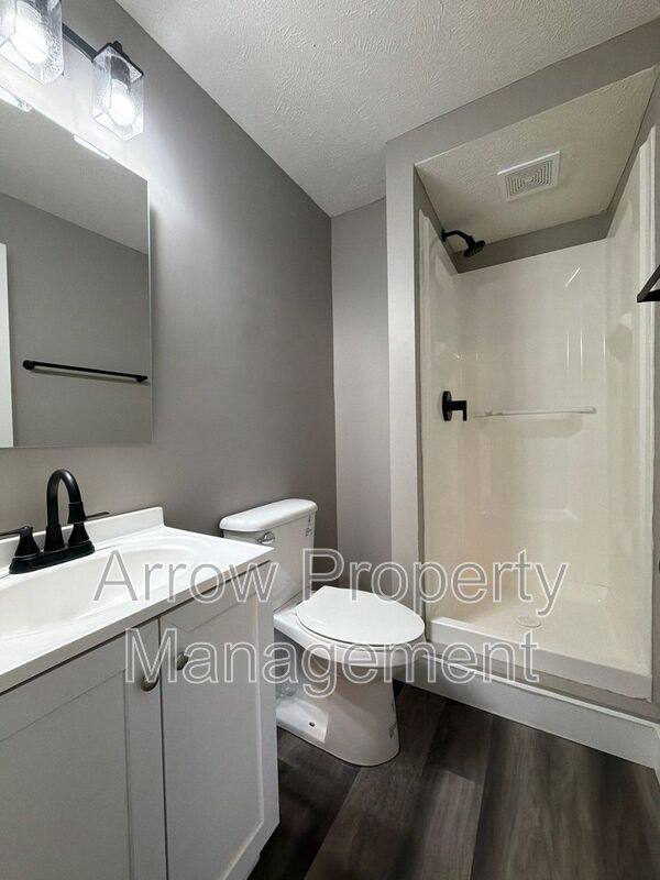 Apartment for rent at 877 N 26 #25, Lincoln, NE 68503