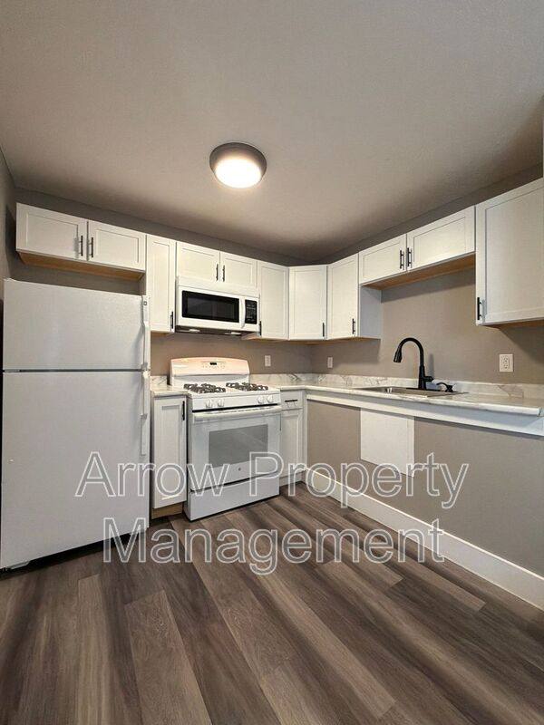 Apartment for rent at 877 N 26 #25, Lincoln, NE 68503
