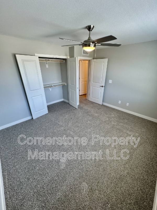 Apartment for rent at 8377 Valley Spring Dr #1, De Soto, KS 66018