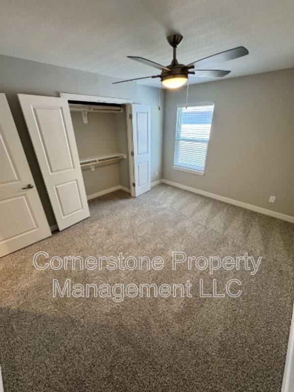 Apartment for rent at 8377 Valley Spring Dr #1, De Soto, KS 66018