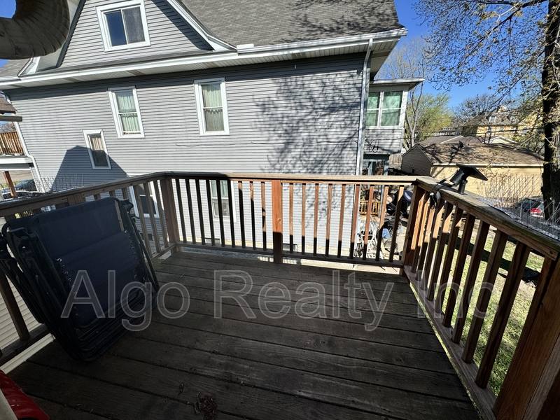 Apartment for rent at 648 Iglehart Ave #2, Saint Paul, MN 55104