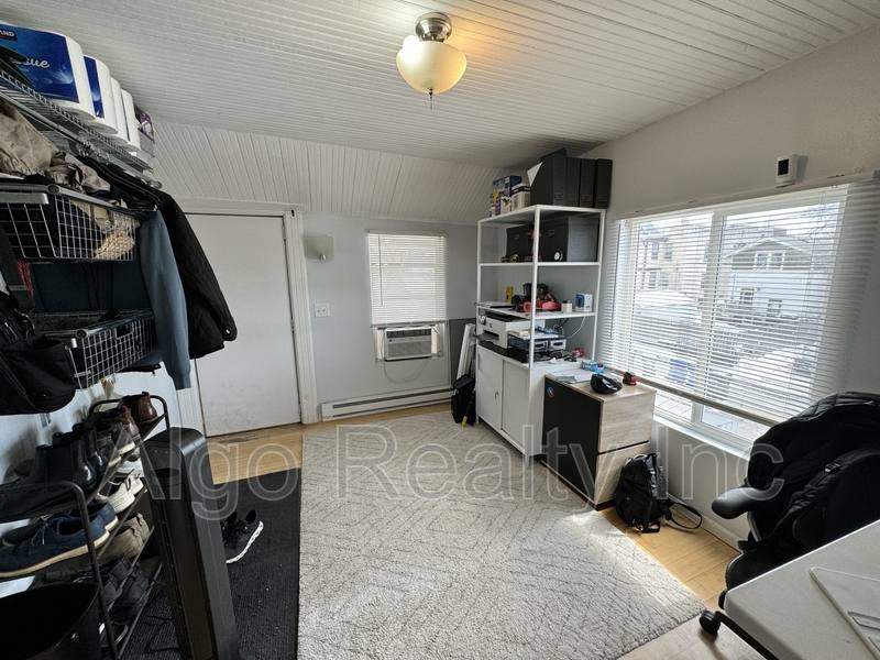 Apartment for rent at 648 Iglehart Ave #2, Saint Paul, MN 55104