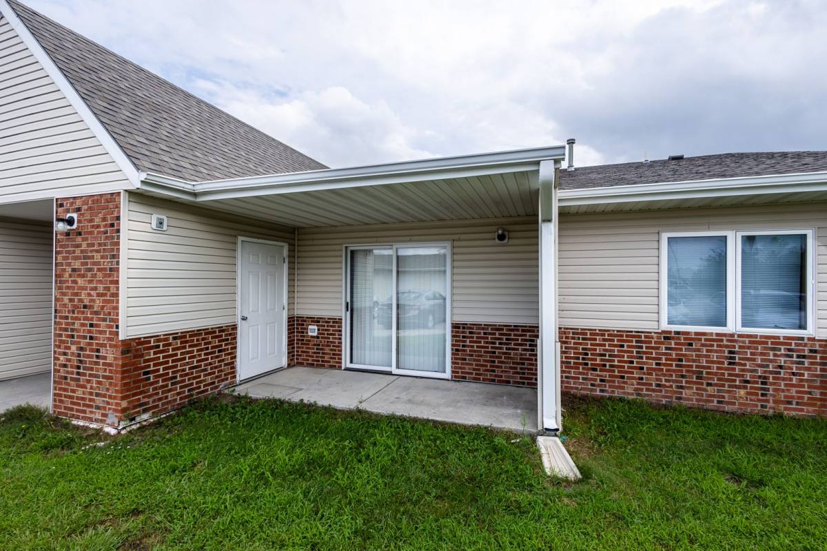 Apartment for rent at 940 E 16th St, Schuyler, NE 68661