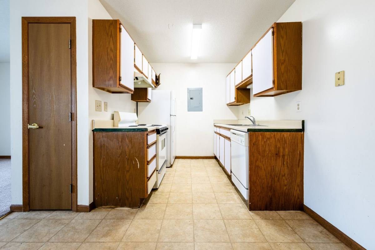 Apartment for rent at 940 E 16th St, Schuyler, NE 68661