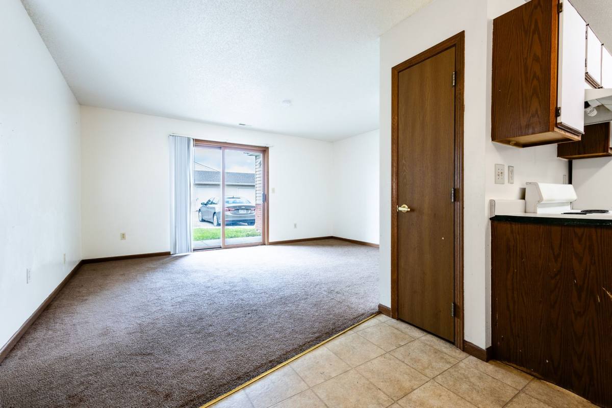 Apartment for rent at 940 E 16th St, Schuyler, NE 68661