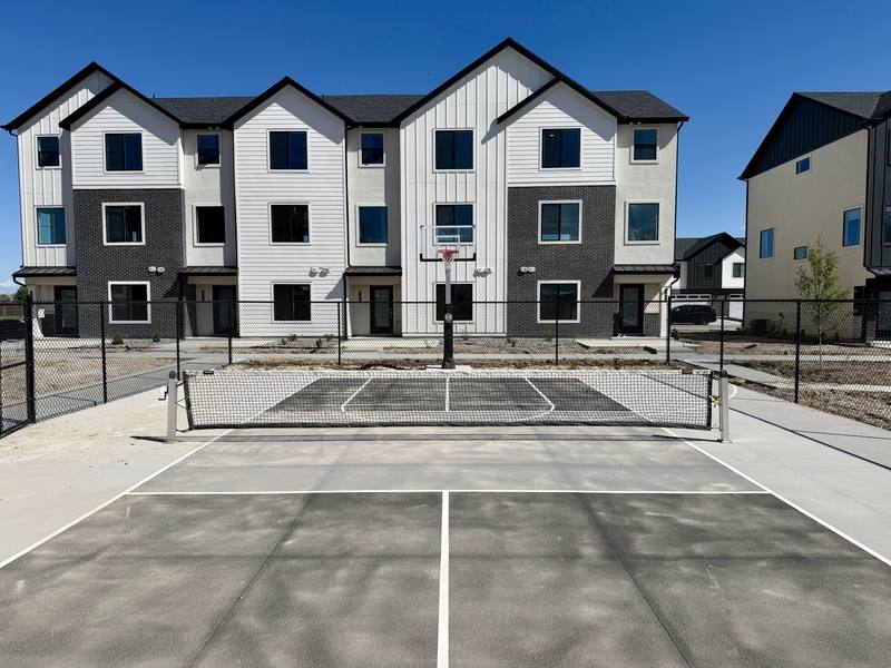 Townhouse for rent at 564 W 1860 N #1, Spanish Fork, UT 84660