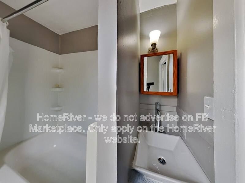 Apartment for rent at 33 S 18th St #2, Harrisburg, PA 17104