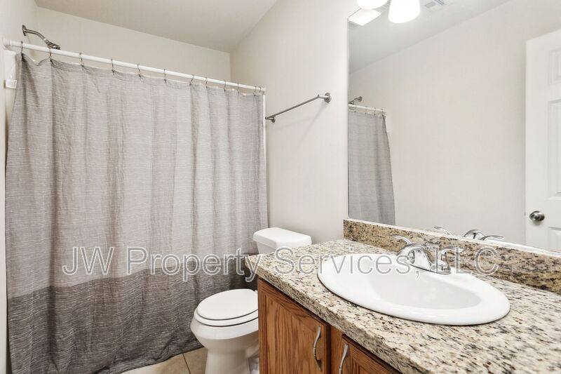 House for rent at 70252 8th St, Covington, LA 70433