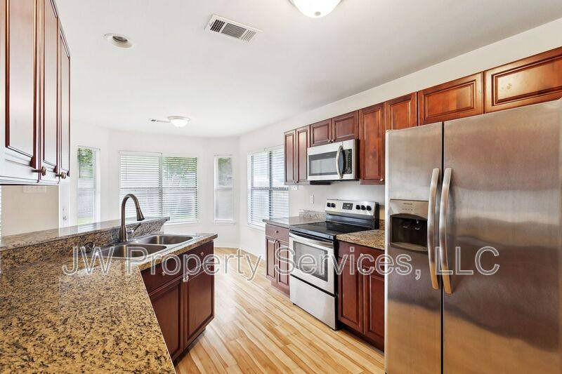 House for rent at 70252 8th St, Covington, LA 70433