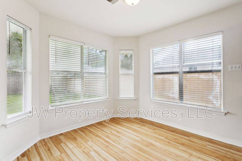 House for rent at 70252 8th St, Covington, LA 70433