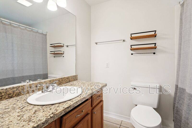 House for rent at 70252 8th St, Covington, LA 70433