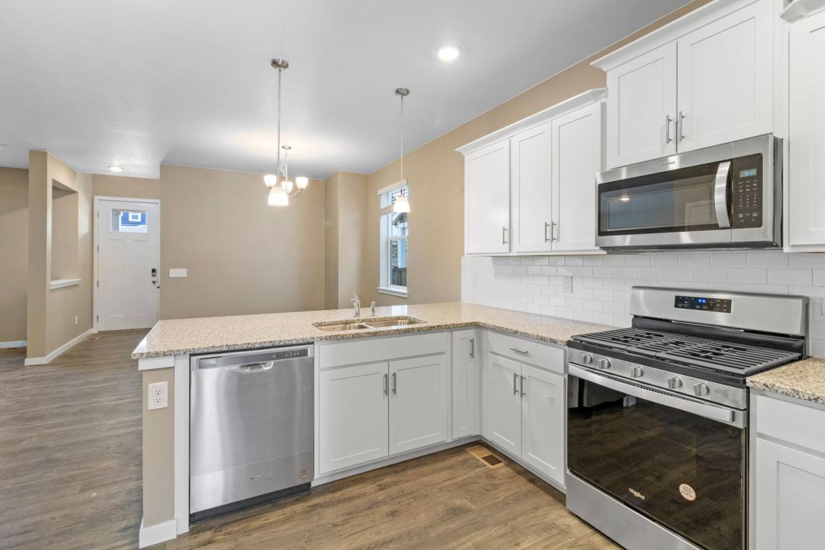 House for rent at 827 N Quatar St, Aurora, CO 80018