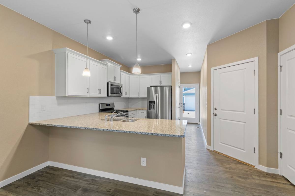 House for rent at 827 N Quatar St, Aurora, CO 80018