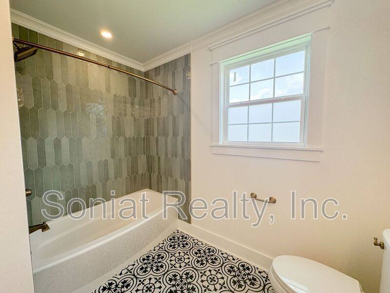 House for rent at 233 Jefferson Heights, New Orleans, LA 70121