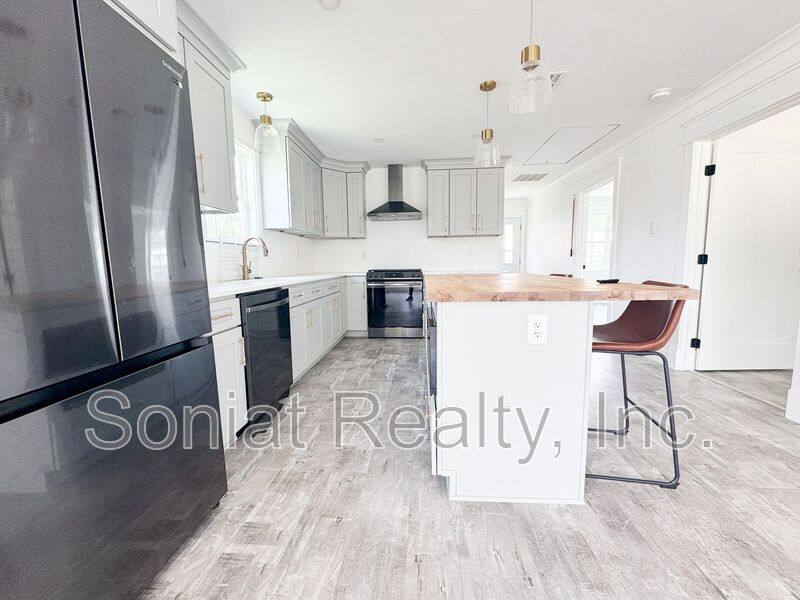 House for rent at 233 Jefferson Heights, New Orleans, LA 70121