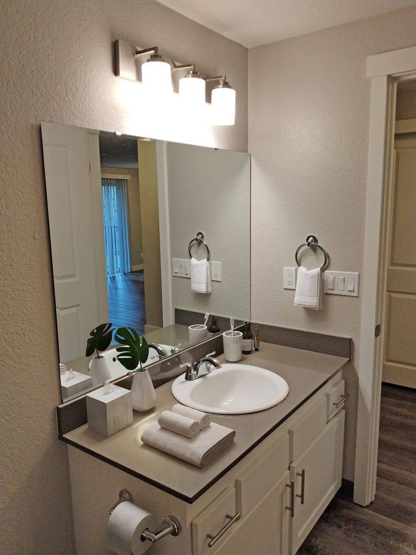 Apartment for rent at 10735 Ross Rd, Bothell, WA 98011