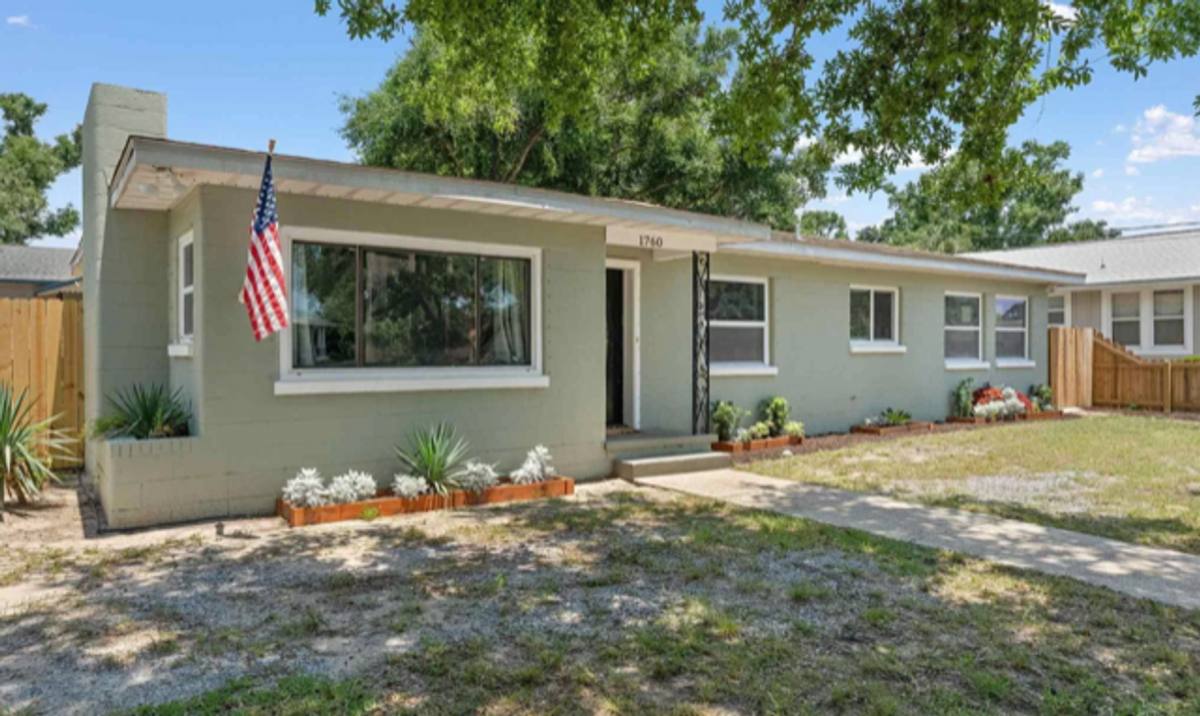 House for rent at 1760 W Government St, Pensacola, FL 32502