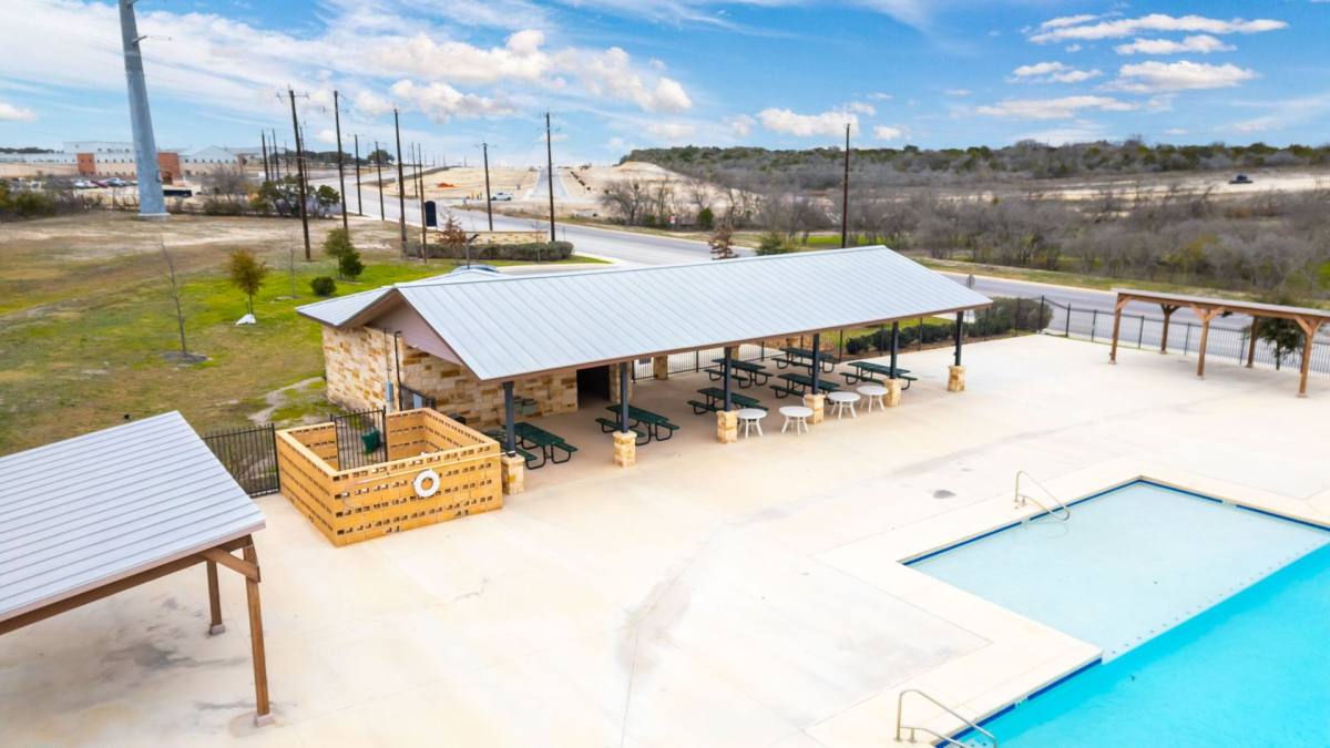 Townhouse for rent at 213 Stefan Estate, San Antonio, TX 78253