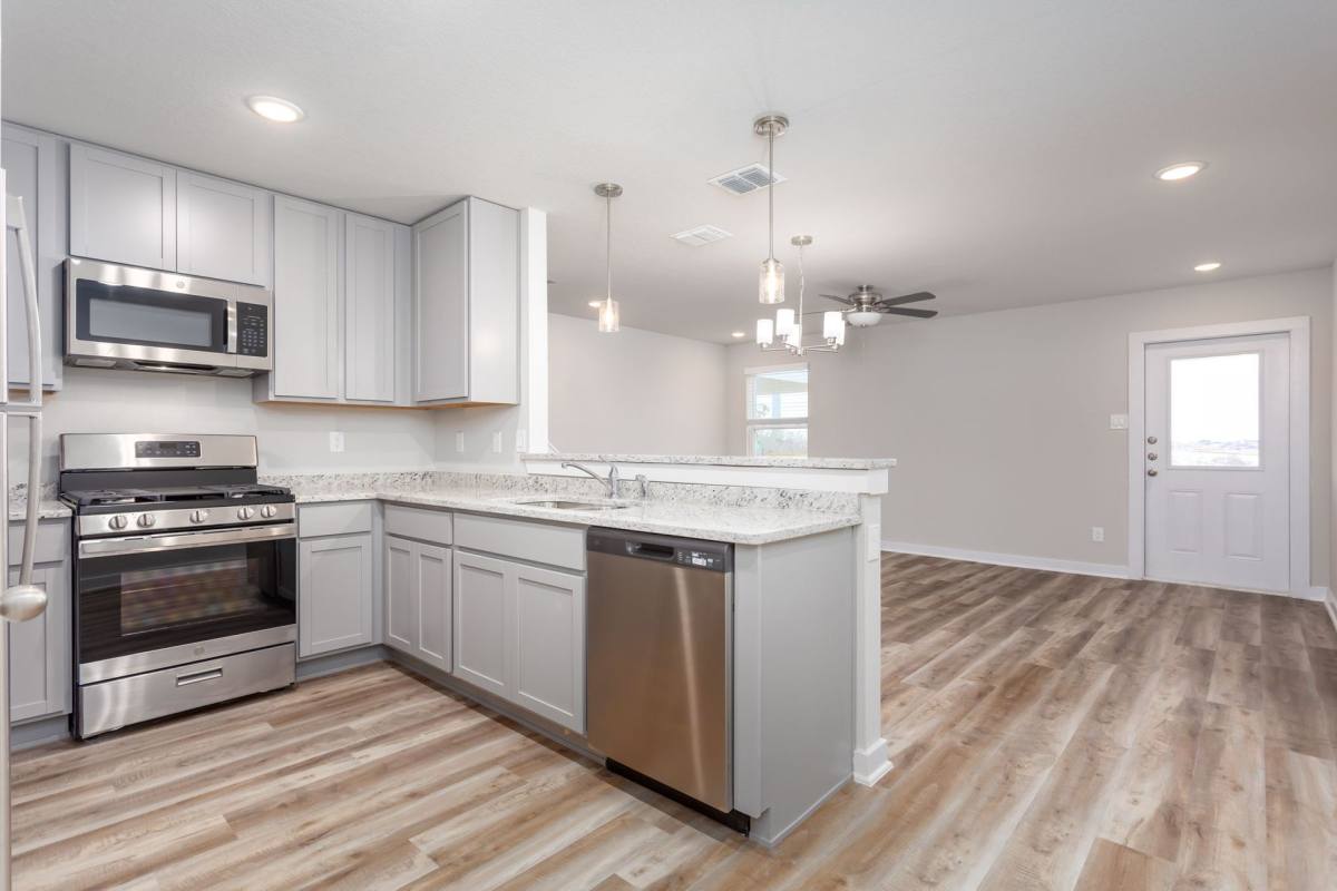 Townhouse for rent at 213 Stefan Estate, San Antonio, TX 78253