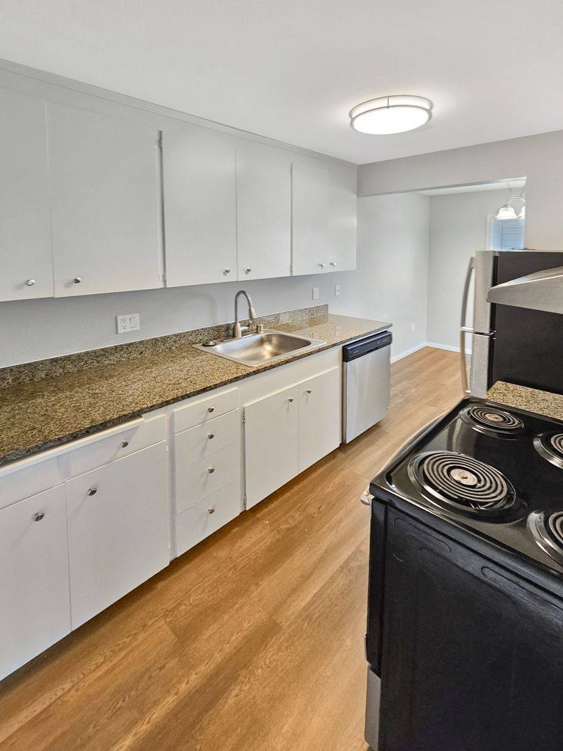 Apartment for rent at 1002 N J St, Tacoma, WA 98403