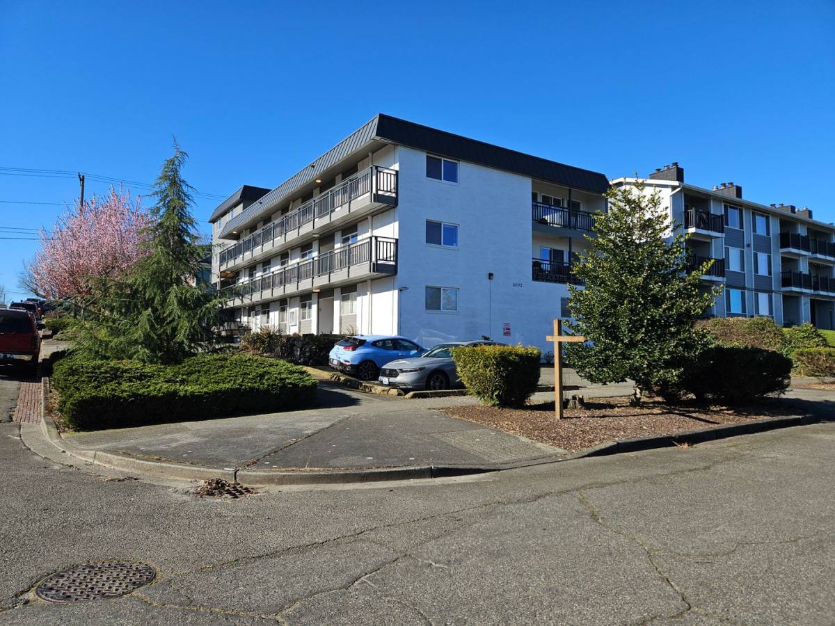 Apartment for rent at 1002 N J St, Tacoma, WA 98403