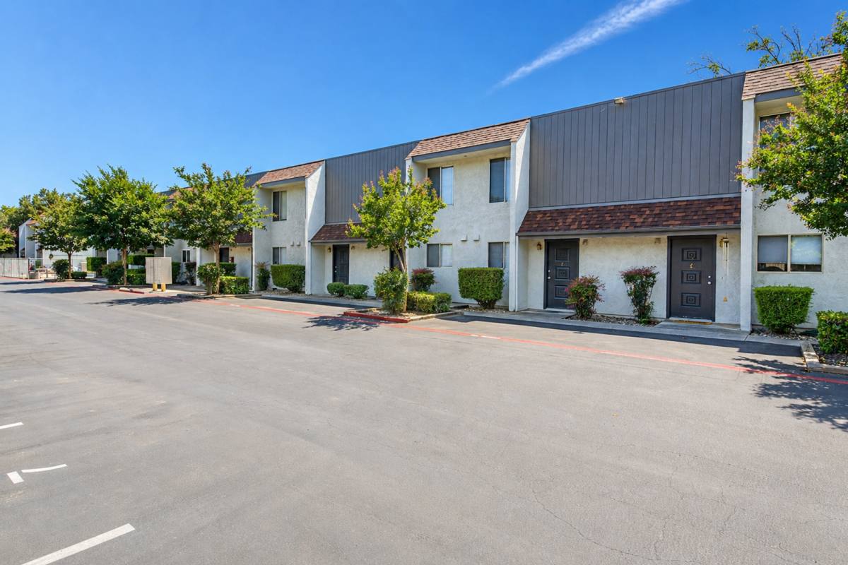 Townhouse for rent at 279 Rio Lindo Ave, Chico, CA 95926