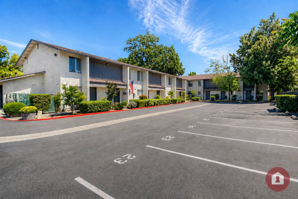 Townhouse for rent at 279 Rio Lindo Ave, Chico, CA 95926