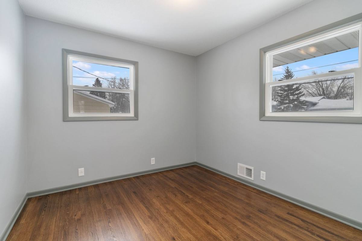 House for rent at 797 Greenway Ave N, Saint Paul, MN 55128