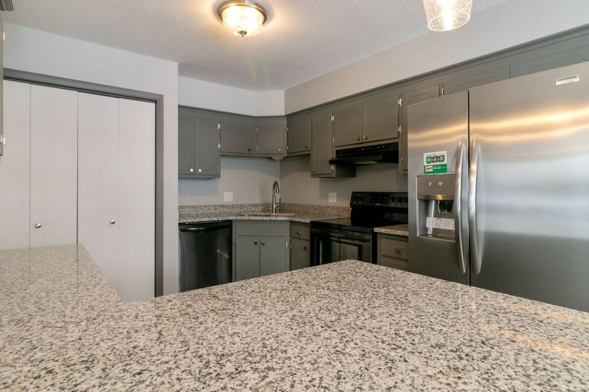 House for rent at 797 Greenway Ave N, Saint Paul, MN 55128