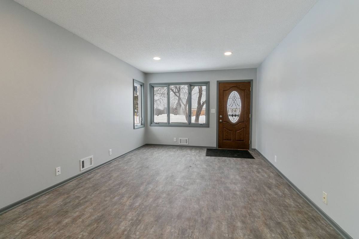 House for rent at 797 Greenway Ave N, Saint Paul, MN 55128