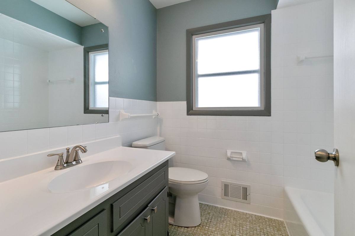 House for rent at 797 Greenway Ave N, Saint Paul, MN 55128
