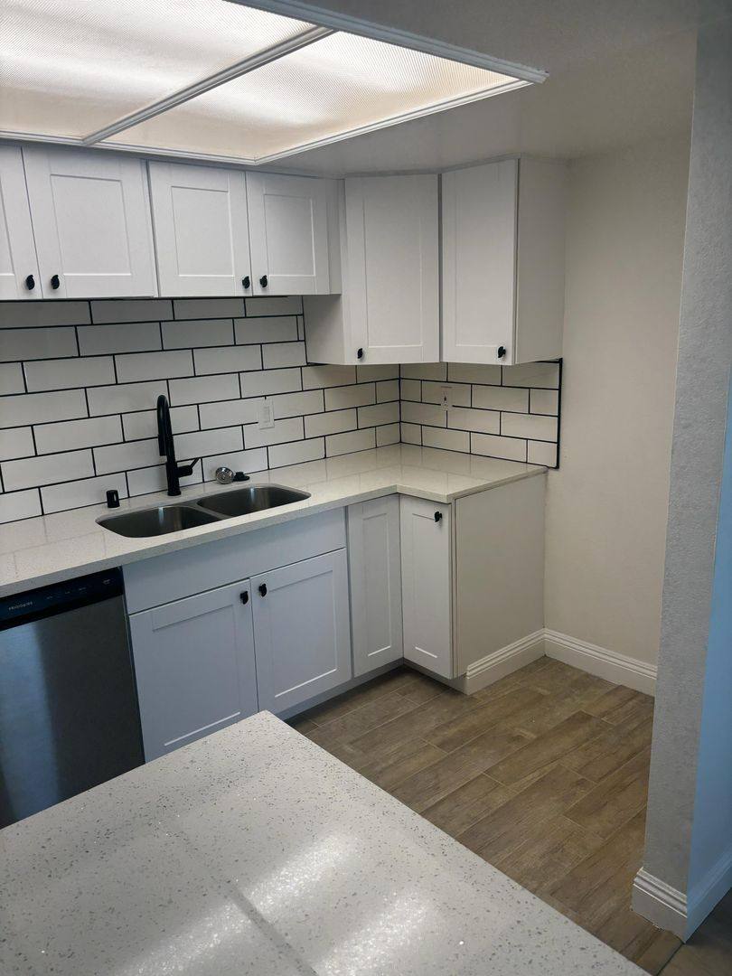 Townhouse for rent at 2818 - 2852 W Ave, Lancaster, CA 93536