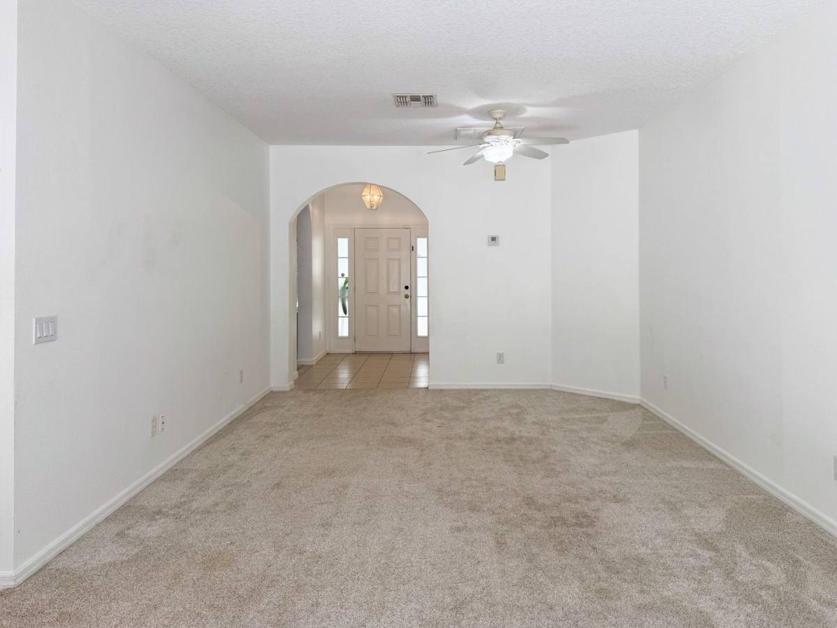 House for rent at 1108 Longville Circle, Tavares, FL 32778