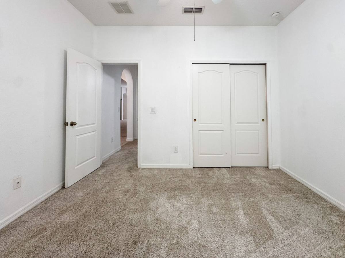 House for rent at 1108 Longville Circle, Tavares, FL 32778